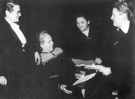 Vier Mütter für Edward 2025